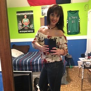 Meet your Posher, Araceli